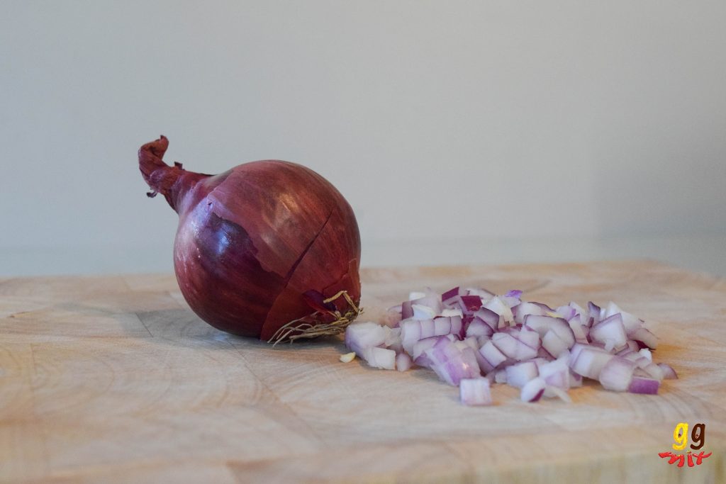 cut an onion without crying